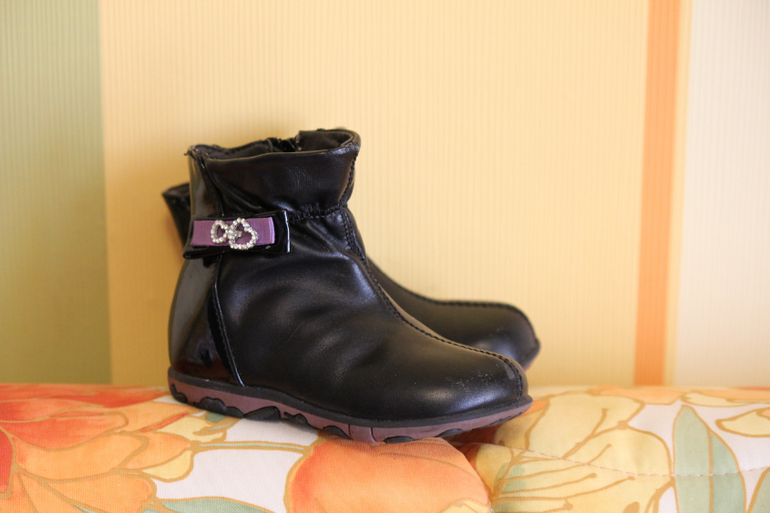 Crocs (С7), Капика (Kapika, разм.23), Minimen (разм.23), PrettyGirl (разм.23), Ridlcat (разм.23)