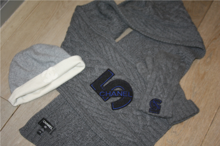 шапочка,шарф и перчатки ***CHANEL****. ОРИГИНАЛ!!!
