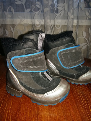 Детские сапожки фирмы ECCO