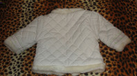 Белая курточка д/д 18м Новая