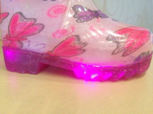 Резиновые сапожки с подсветкой