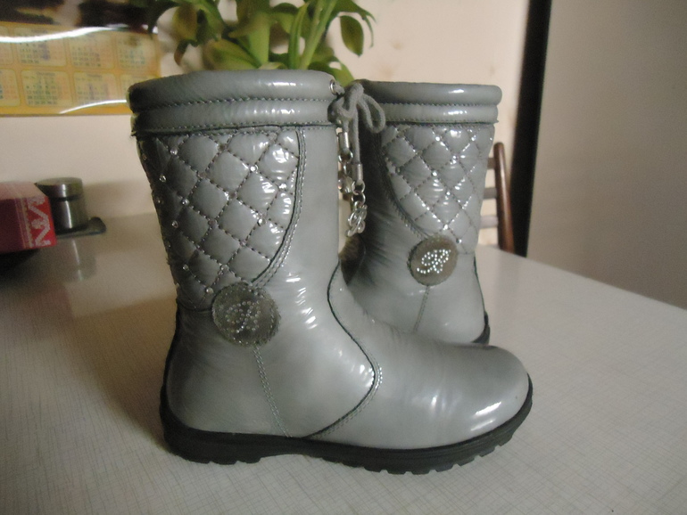 Сапожки Blumarine 27 р-р Цена 1500 р// Алтуфьево
