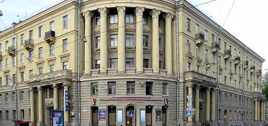 Первый раз в филармонии и музей кукол