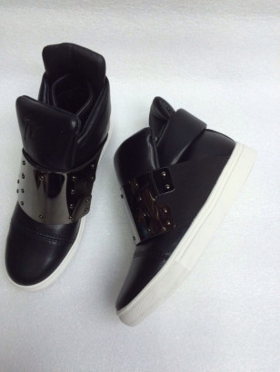 Зимние ботинки