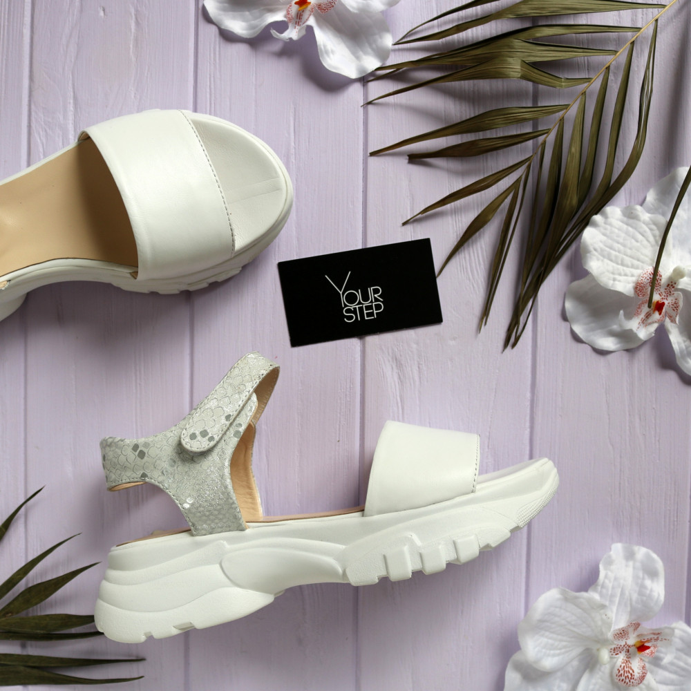 Кожаные босоножки в спортивном стиле. New Collection SS/20
