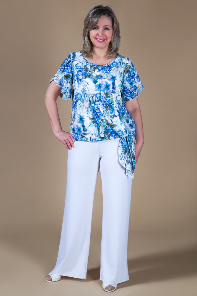 Модные блузки для полных женщин за 50 лет