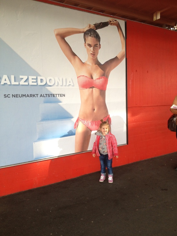 Привет!!! С прошедшими днюхами всех!!!