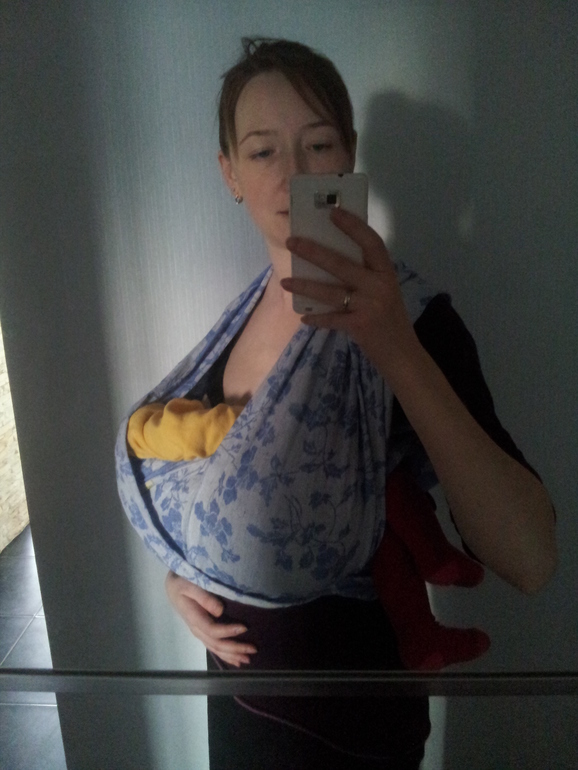 Детки в слинге