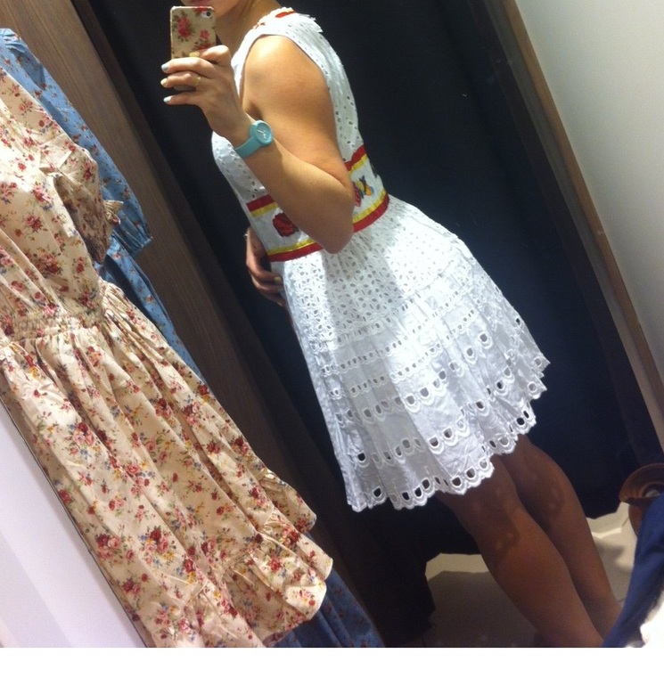 Хвастики платьев IS**ABEL GAR**CIA