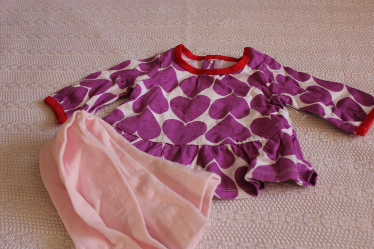 Для самый маленьких малышек с рождения до года Carters, Zara, H&M и т.д.