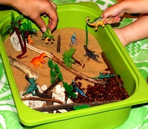 Сенсорная коробка своими руками.