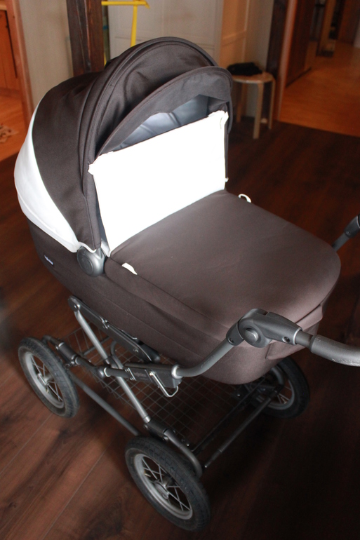 Продаю коляску Inglesina Sofia sport (шасси Ergo Bike) + подарок
