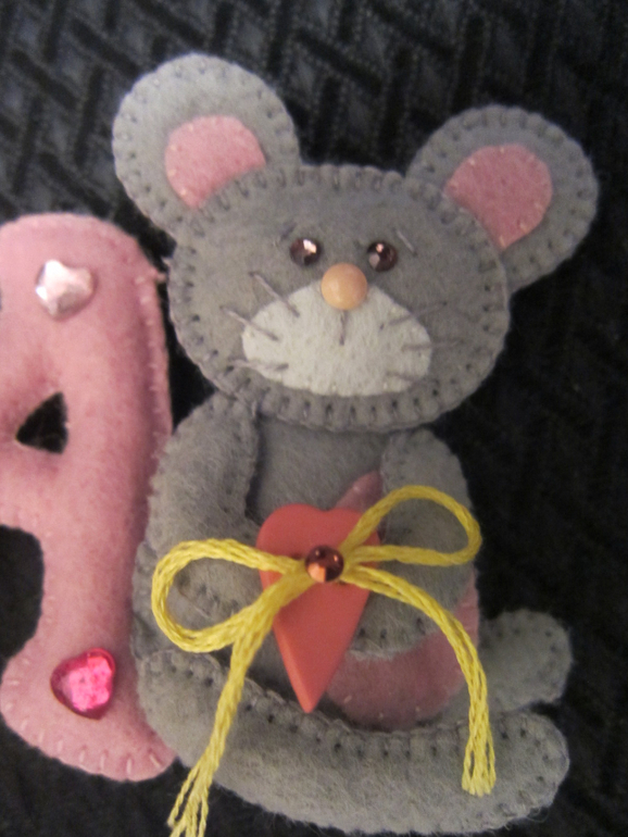 Маленькой мышке ;)