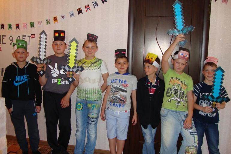 День рождение в стиле Minecraft