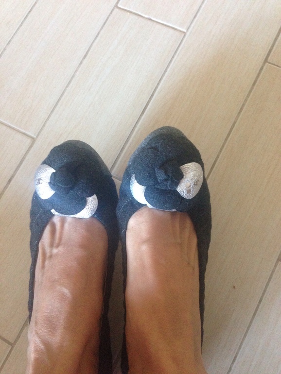 Chanel!!! Балетки оригинал новые на 37-37,5раз. Покупала за 29 тыс продам за 9 тым