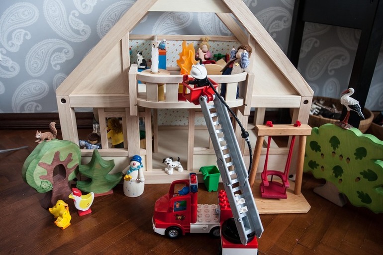 Продам деревянные игрушки plantoys, goki, haba и другие в отличном состоянии