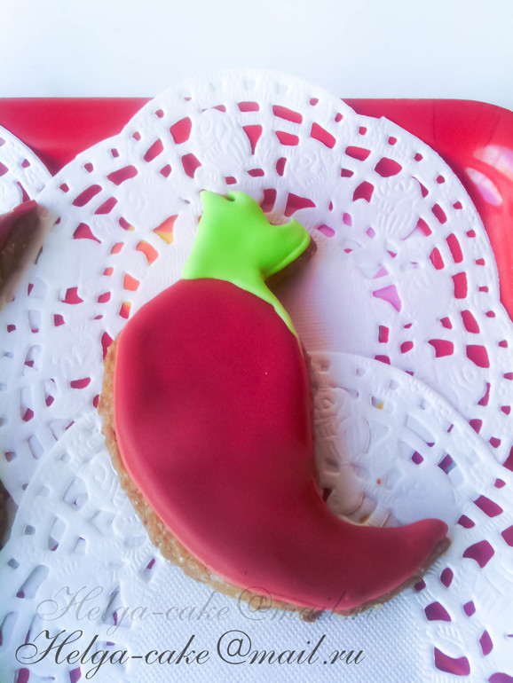 Много-много печенья на детский праздник.