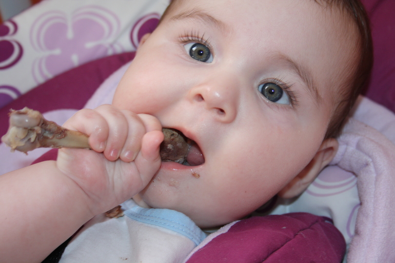 Максимочке 7 месяцев