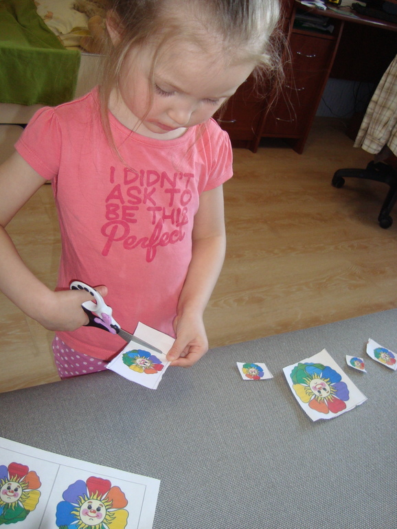 Лети, лети, лепесток!..