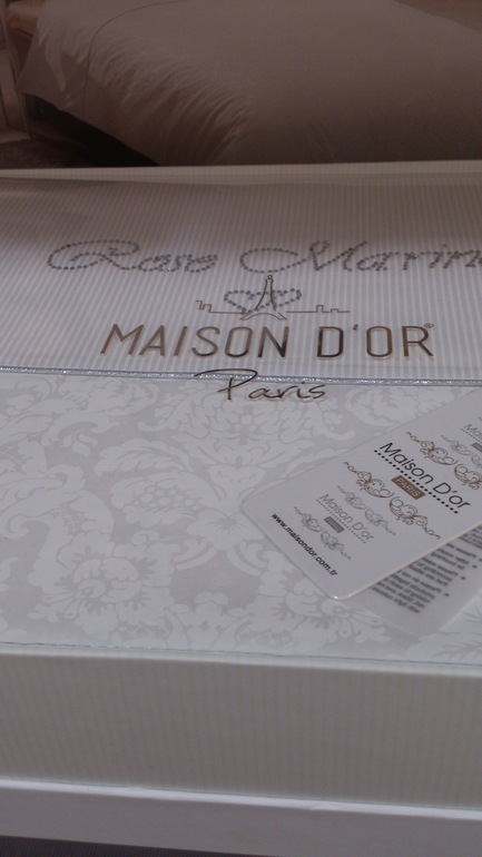 Постельное белье ЛЮКС , одеяла и подушки ШИК от французской марки *M*a*i*s*o*n D*o*r *