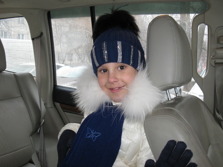 что-то мы все время в грязь выходим в белом?????