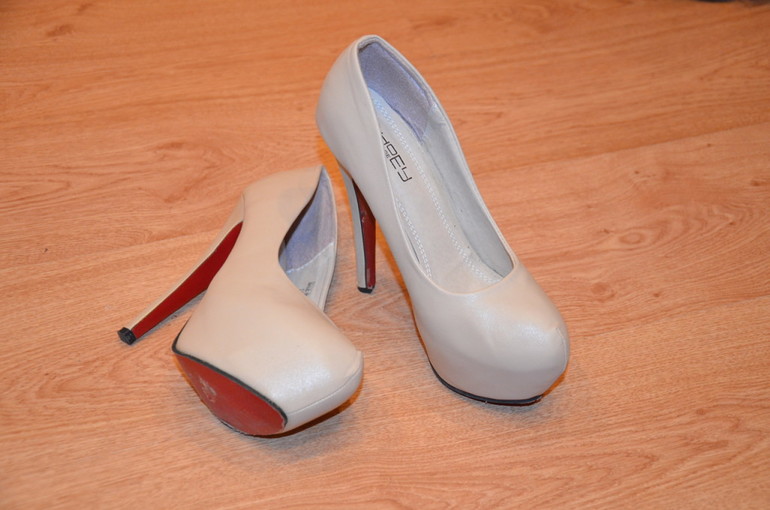 ОБУВЬ НОВАЯ. Туфли, босоножки,ботильоны. РАЗНЫЕ РАЗМЕРЫ...