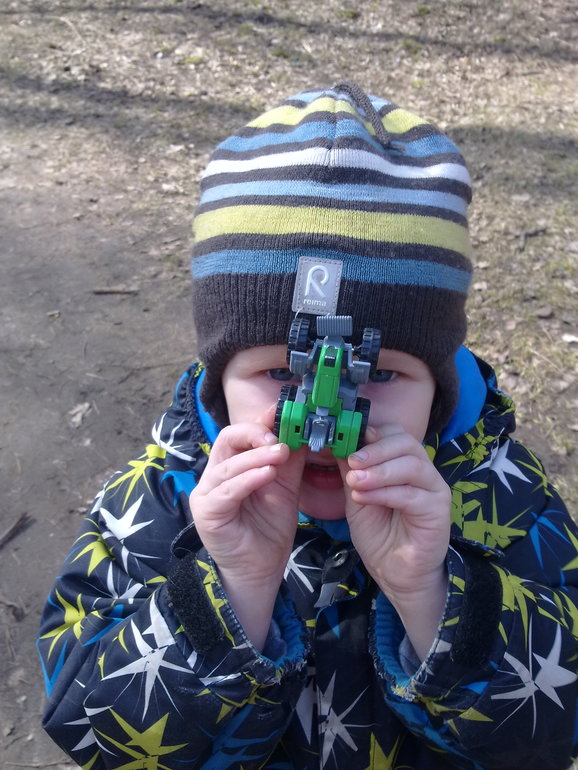 У Петруши мамин день