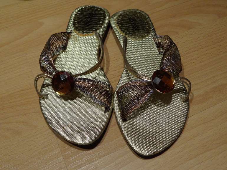 Генеральная уборка!!! Сабо, туфли, ботильоны, сапоги, кроссовки...У меня 37,5, ношу 38р-р