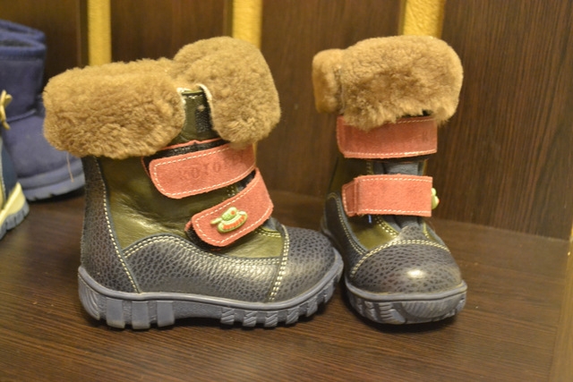 Обувь(сандалики, кроссовки, полуботинки, сапожки) от 18 - 23р-р. Дешево!!!