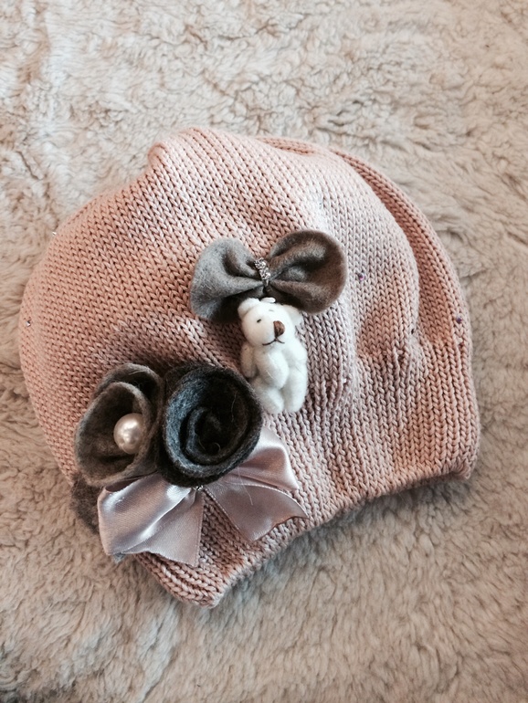 Шапочки в наличии (зима,весна), пока ещё СКИДКИ НА ЗИМУ!