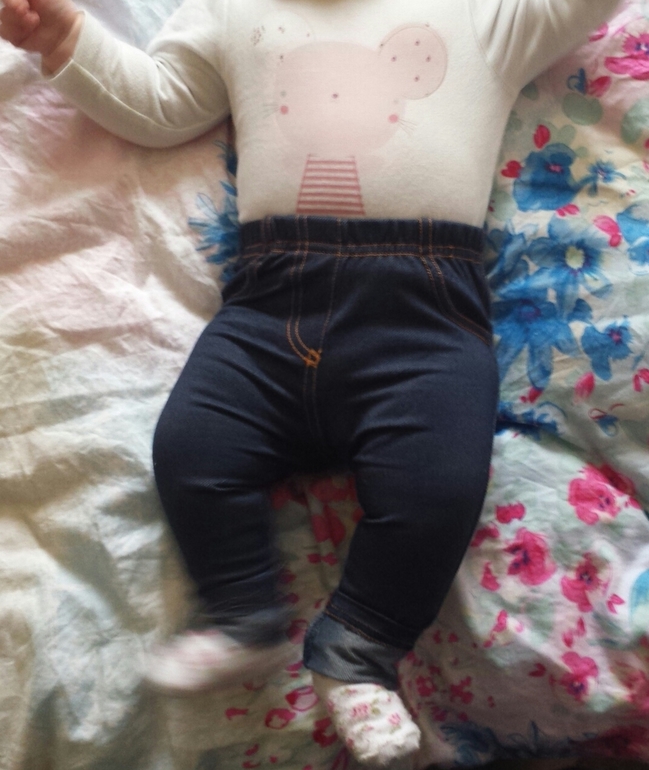 Девочки помогите выбрать размер одежды ребенку!