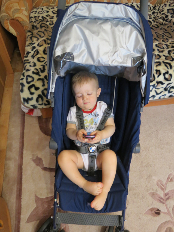 Синий Макларен БМВ. Наша первая машина)