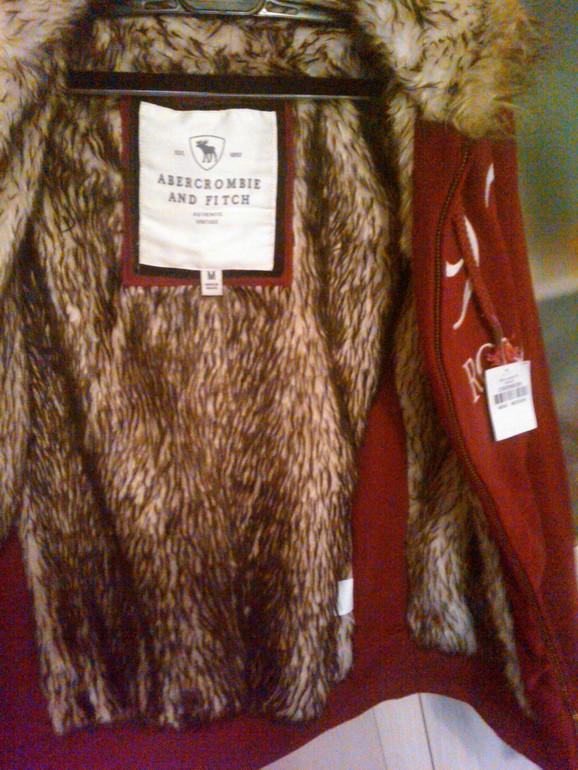 Толстовка куртка с мехом Abercombie&Fitch;, 42р,44-46р, 1800руб.