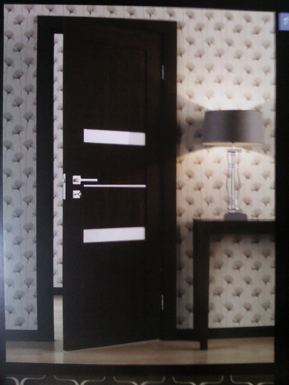 Помогите советом!!!! Ламинат и двери.....