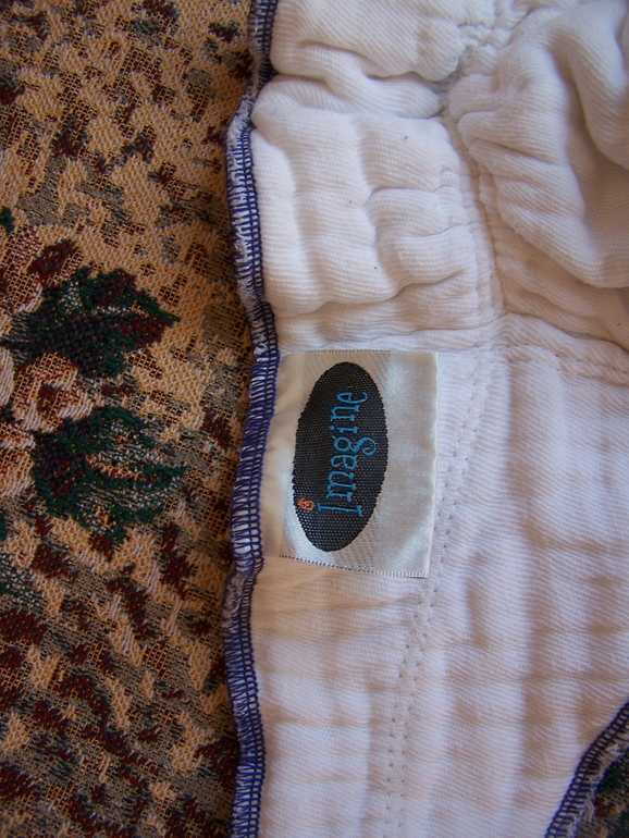 Продаю разные подгузники