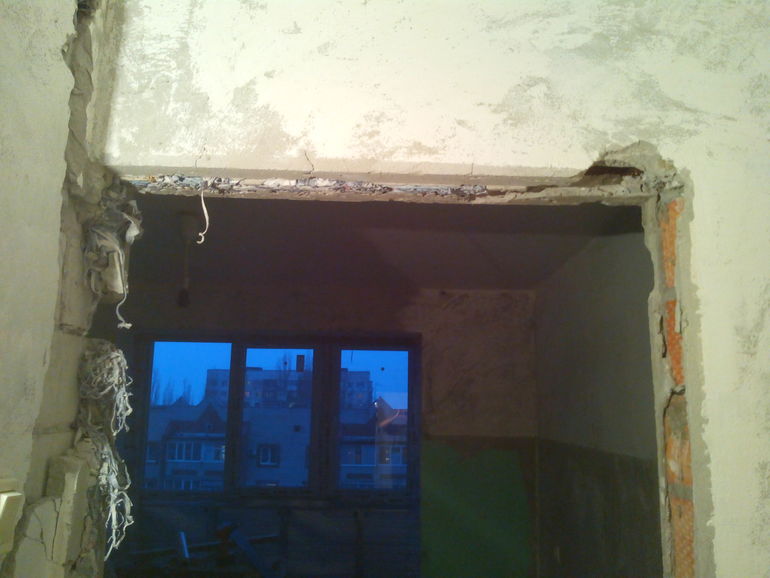 Посоветуйте, как оформить кухонный проем