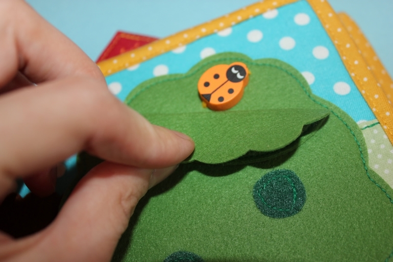 Развивающая книга.