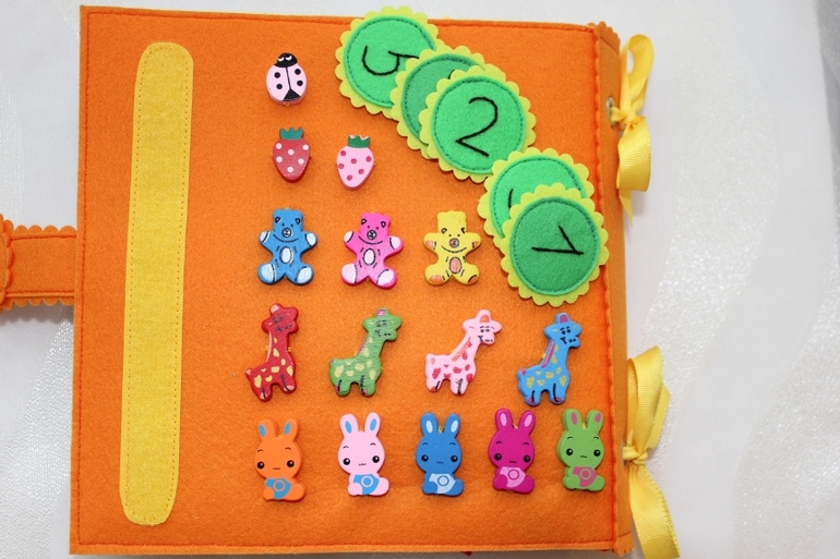 Развивающая книжка.