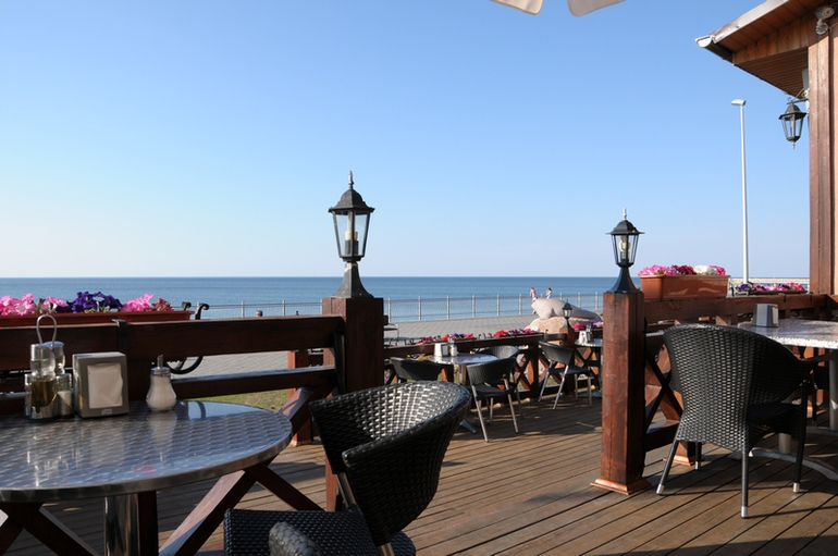 Светлогорск в мае с сыном год и 9 месяцев