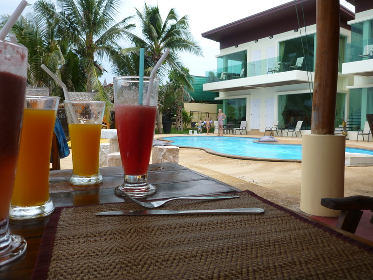 камни бабушка и дедушка на ламаи)