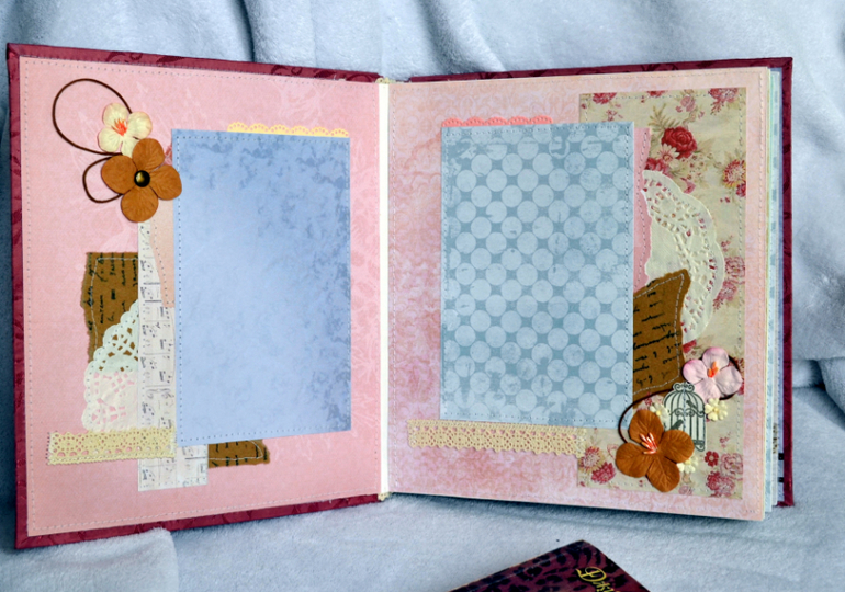 Альбом женский. Продается.