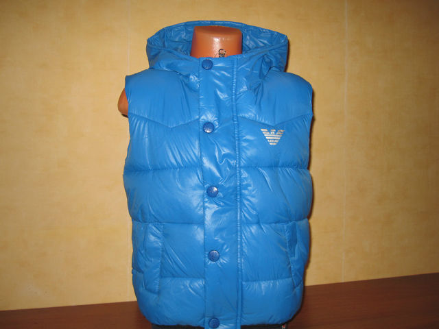 Модные жилетки для мальчиков и девочек Moncler, Armani,Kenzo, Ferrariот 750 руб.в наличии м.Новокосино