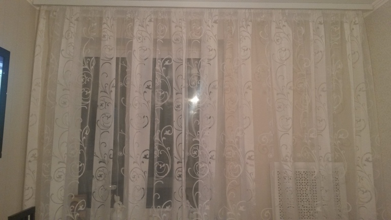 Вуаль из Леруа для гостиной)