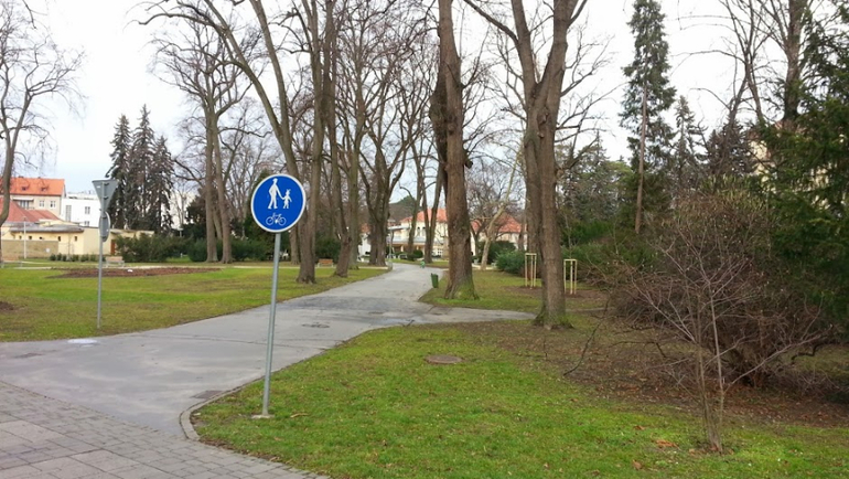 Пиештяны (Словакия). Велосипедные зарисовки.