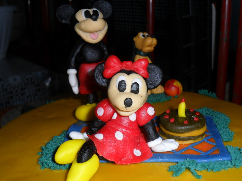 Любимому крестнику тортик на 2 годика!!! Покритикуйте!!!