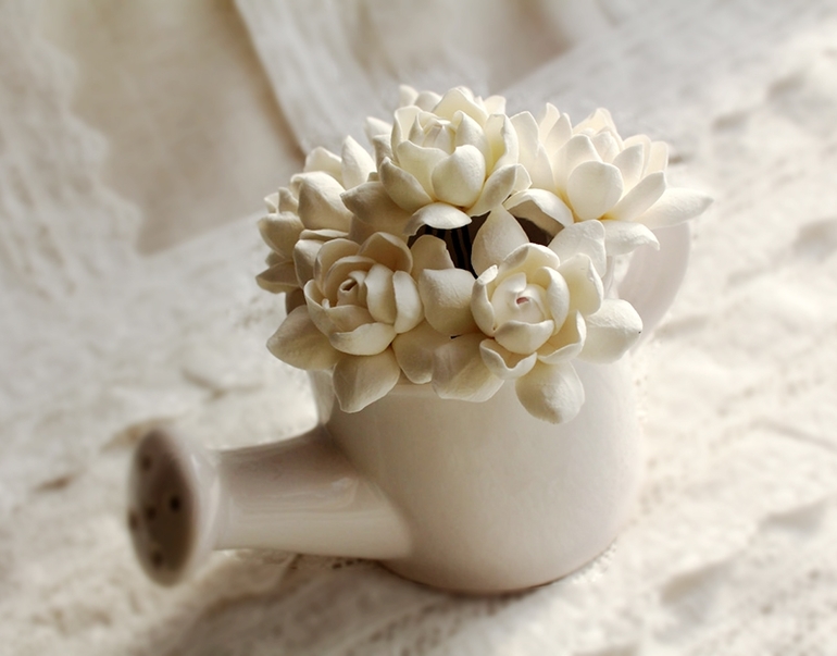 Свадебные аксессуары, украшения, букетики из японской глины!