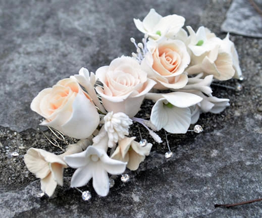 Свадебные аксессуары, украшения, букетики из японской глины!