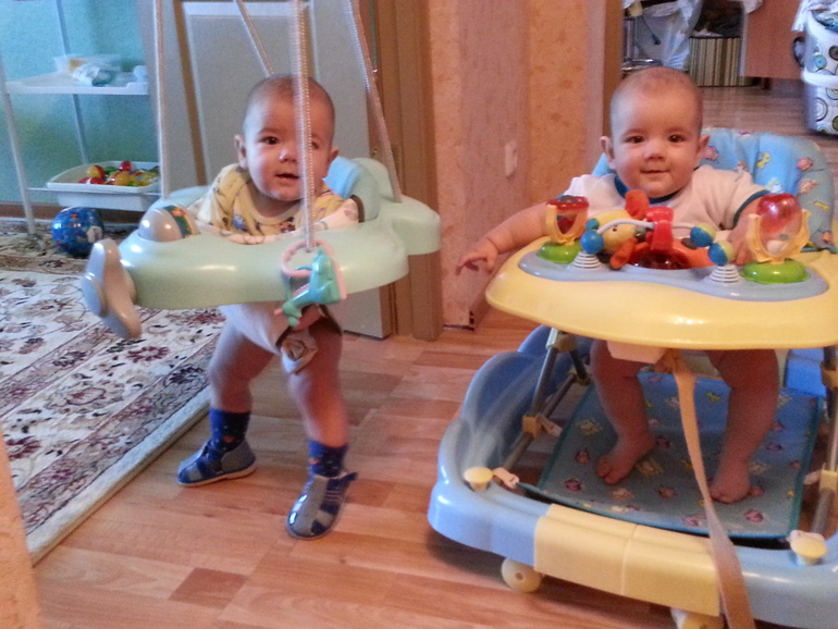 Мы теперь с вами!! Илья и Савва. 7 мес.7дн