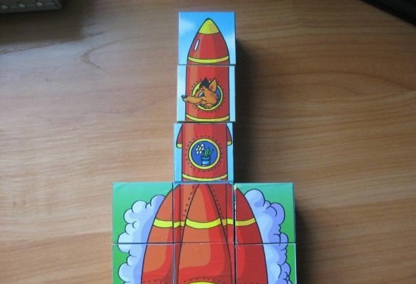 Развивающий набор кубиков