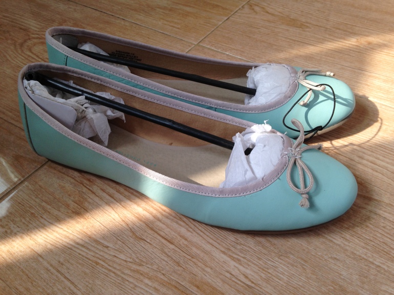 Новые кожаные балетки Gap EUR42 USA11